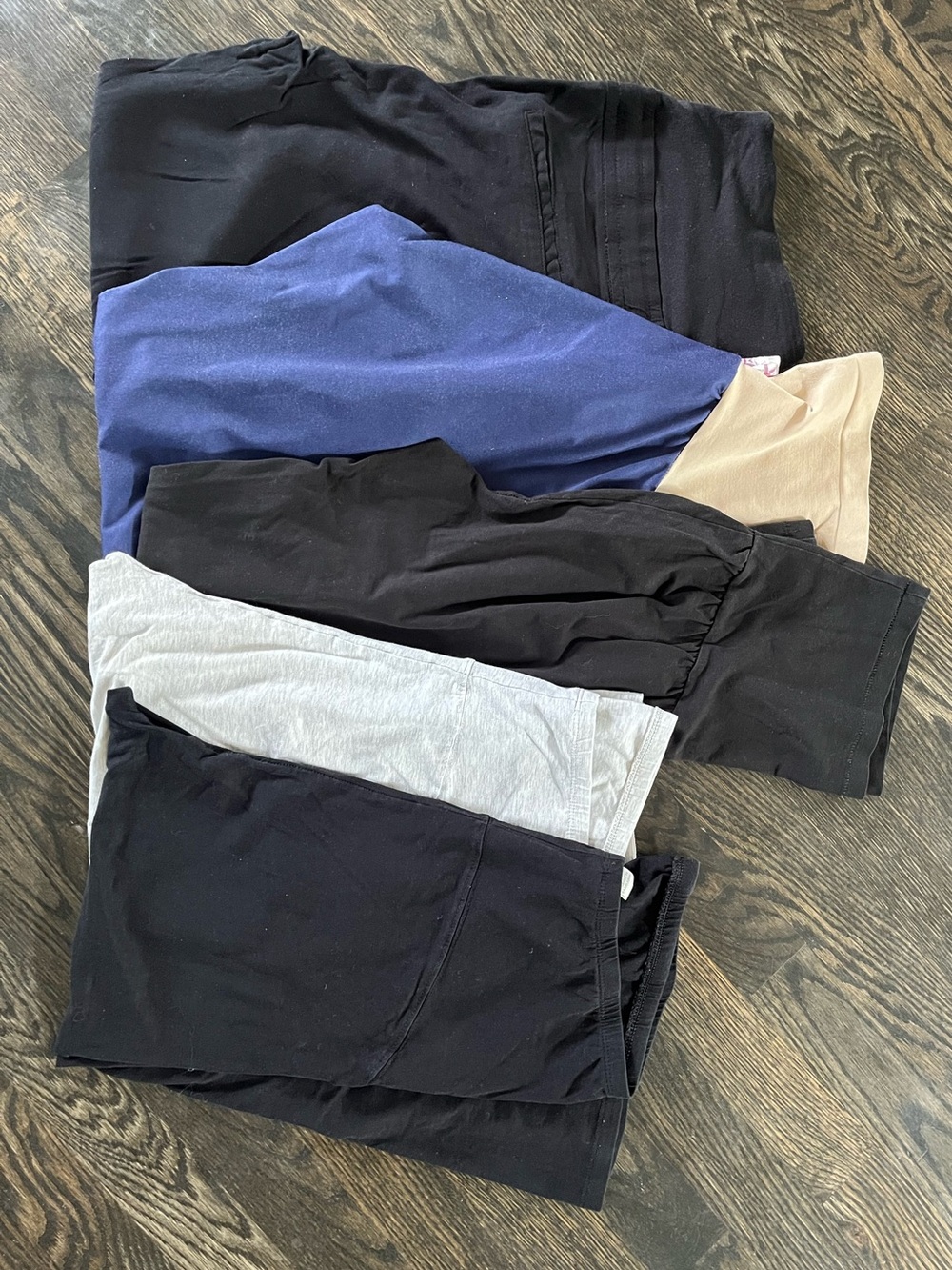LOT of 5 Maternity Pants Size M 3 Full Length 2 Capris Assorted Brands H&M